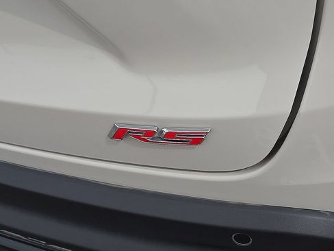 Used 2026 Chevrolet Trax RS w/ Sunroof Package FWD image 15