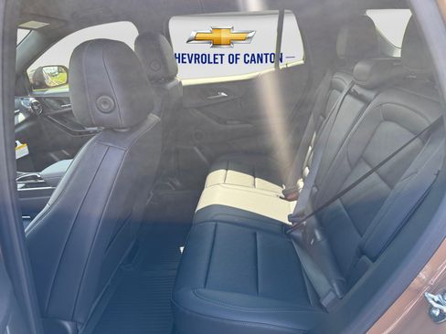 New 2027 Chevrolet Equinox LT w/ Convenience Package II FWD image 19