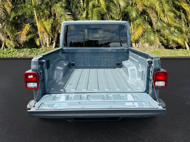 New 2026 Jeep Gladiator Sport AWD/4WD image 6