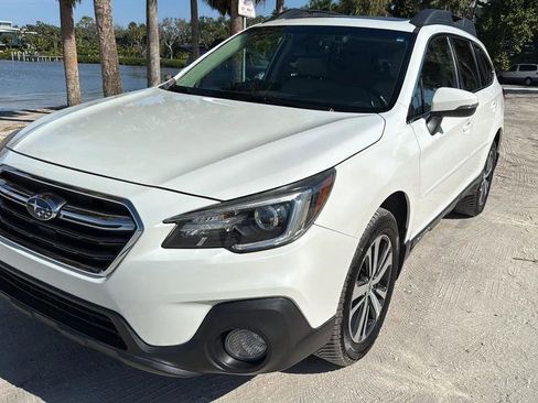 Used 2018 Subaru Outback 2.5i Limited image 5