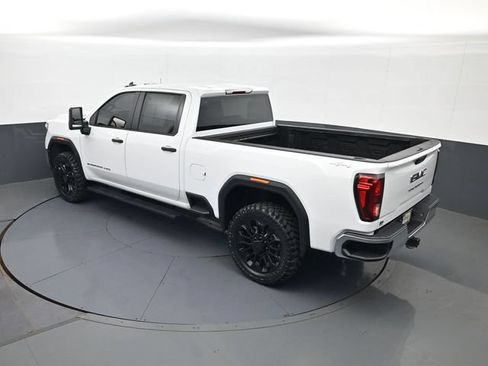 Used 2025 GMC Sierra 2500 Pro AWD/4WD image 19