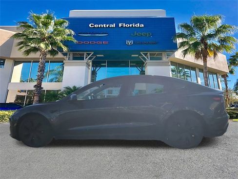 Used 2025 Tesla Model 3 Long Range image 8