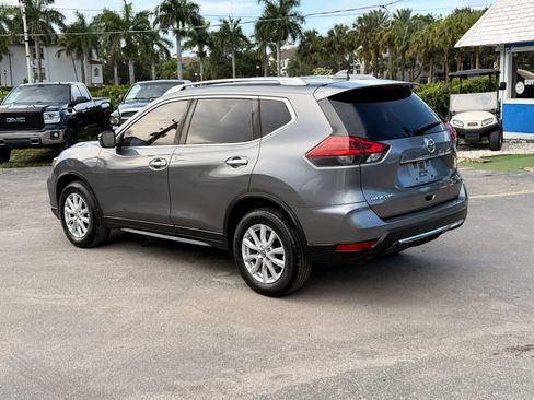 Used 2018 Nissan Rogue SV AWD/4WD image 5