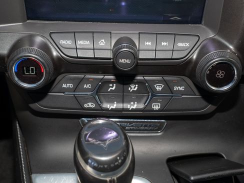 Used 2019 Chevrolet Corvette Stingray Coupe w/ 1LT image 16