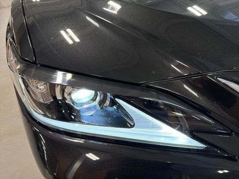 Used 2023 Lexus ES 350 w/ Premium Package image 32