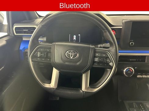 Used 2025 Toyota Tacoma TRD Off-Road AWD/4WD image 7
