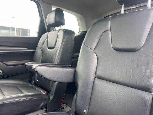 Used 2022 Kia Telluride S image 34