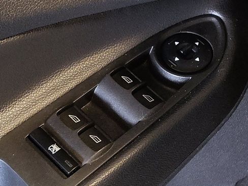 Used 2016 Ford Escape SE image 27