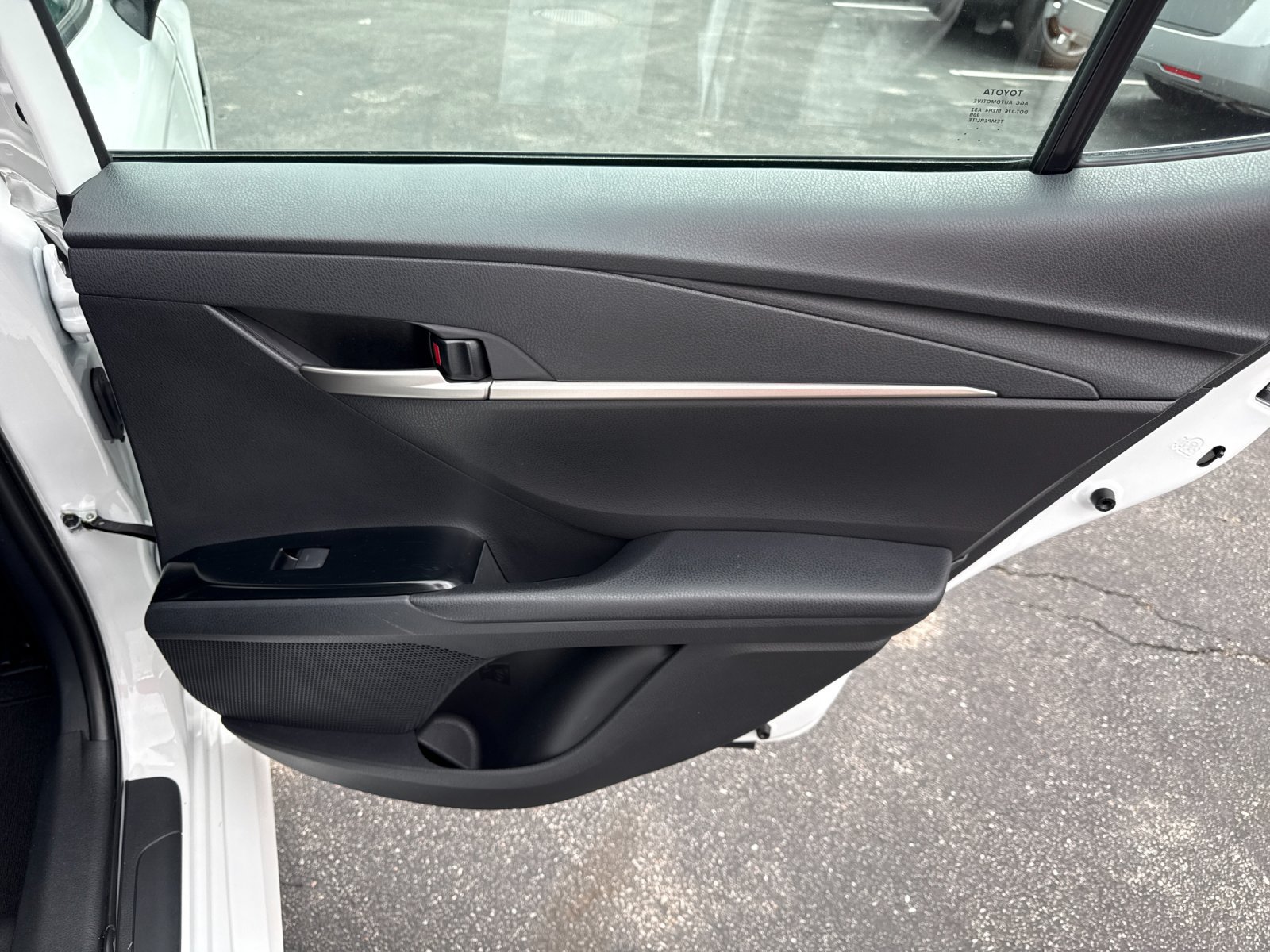 Used 2026 Toyota Camry LE FWD image 25