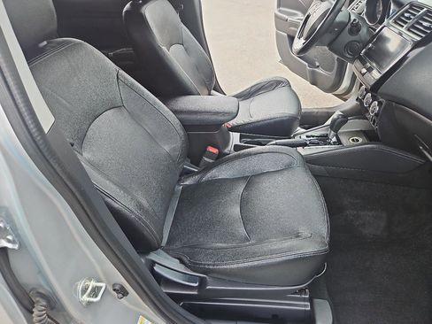 Used 2018 Mitsubishi Outlander Sport SEL image 17