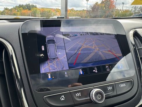 Used 2022 Chevrolet Equinox RS w/ RS Leather Package image 29