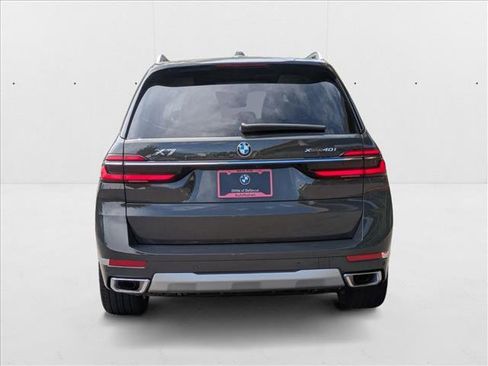 Used 2026 BMW X7 xDrive40i image 7