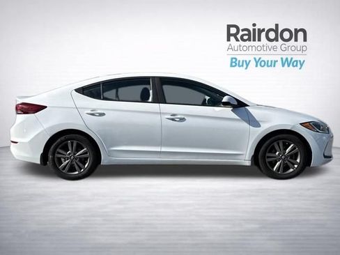 Used 2018 Hyundai Elantra SEL FWD image 8