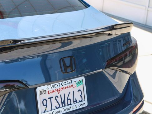 Used 2025 Honda Civic Sport image 11