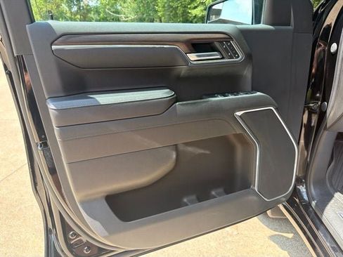 Used 2023 GMC Sierra 1500 SLT AWD/4WD image 8