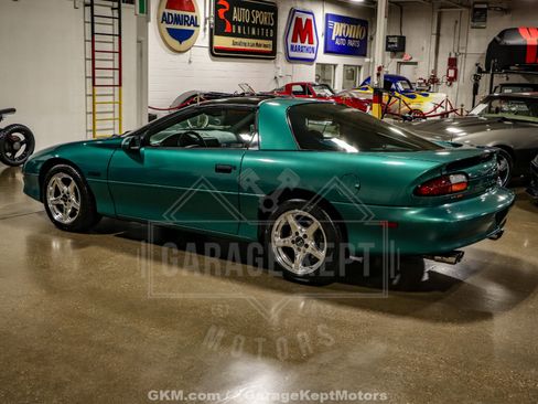 Used 1997 Chevrolet Camaro Z28 RWD image 6