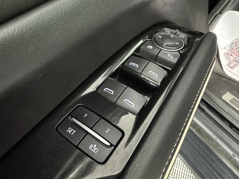 Used 2023 Cadillac Escalade Premium Luxury w/ Performance Package AWD/4WD image 43