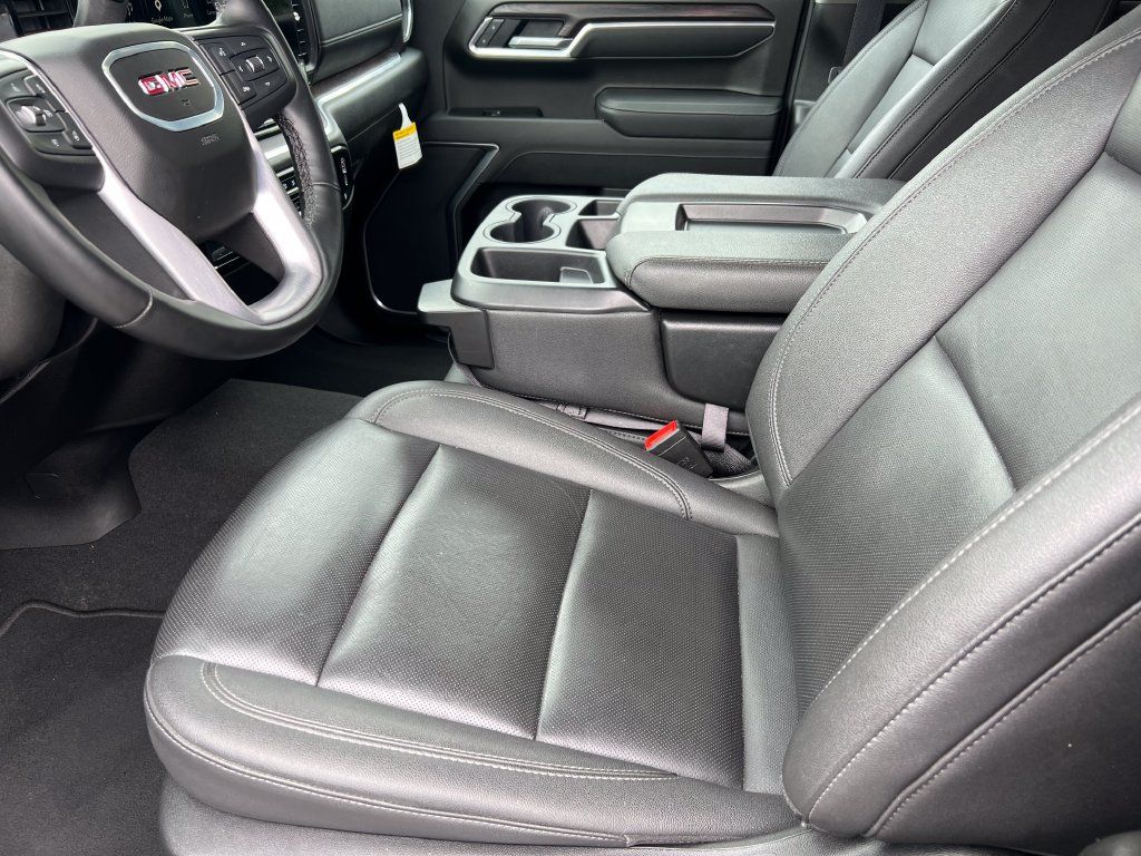 Used 2026 GMC Sierra 1500 SLT AWD/4WD image 11