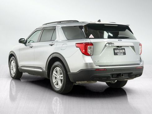 Used 2024 Ford Explorer XLT w/ Class IV Trailer Tow Package AWD/4WD image 3