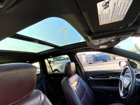 Used 2023 Cadillac XT6 Premium Luxury image 20