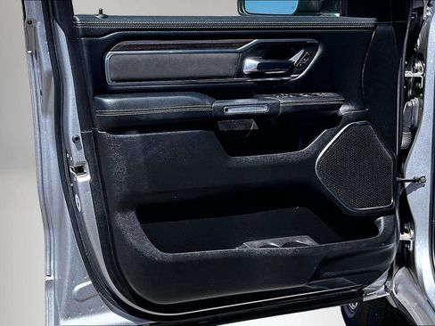Used 2025 RAM 1500 Laramie AWD/4WD image 21