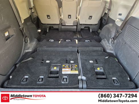 Used 2022 Toyota Sienna LE AWD/4WD image 31