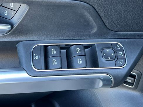 New 2026 Mercedes-Benz GLB 250 4MATIC image 15