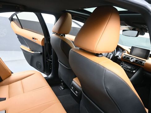 Used 2021 Lexus IS 300 w/ Comfort Package image 36