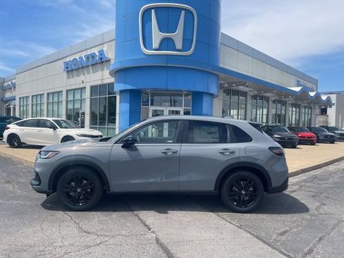 New 2027 Honda HR-V Sport image 9