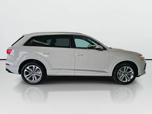 Used 2025 Audi Q7 3.0T Premium Plus AWD/4WD image 6