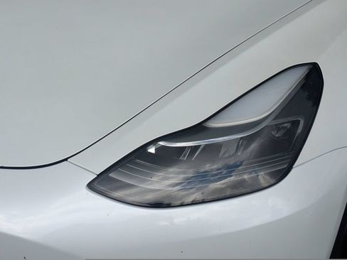 Used 2023 Tesla Model 3 Standard Range RWD image 13