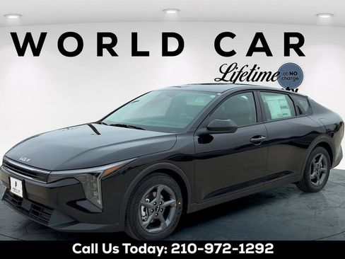 New 2026 Kia K4 FWD image 3