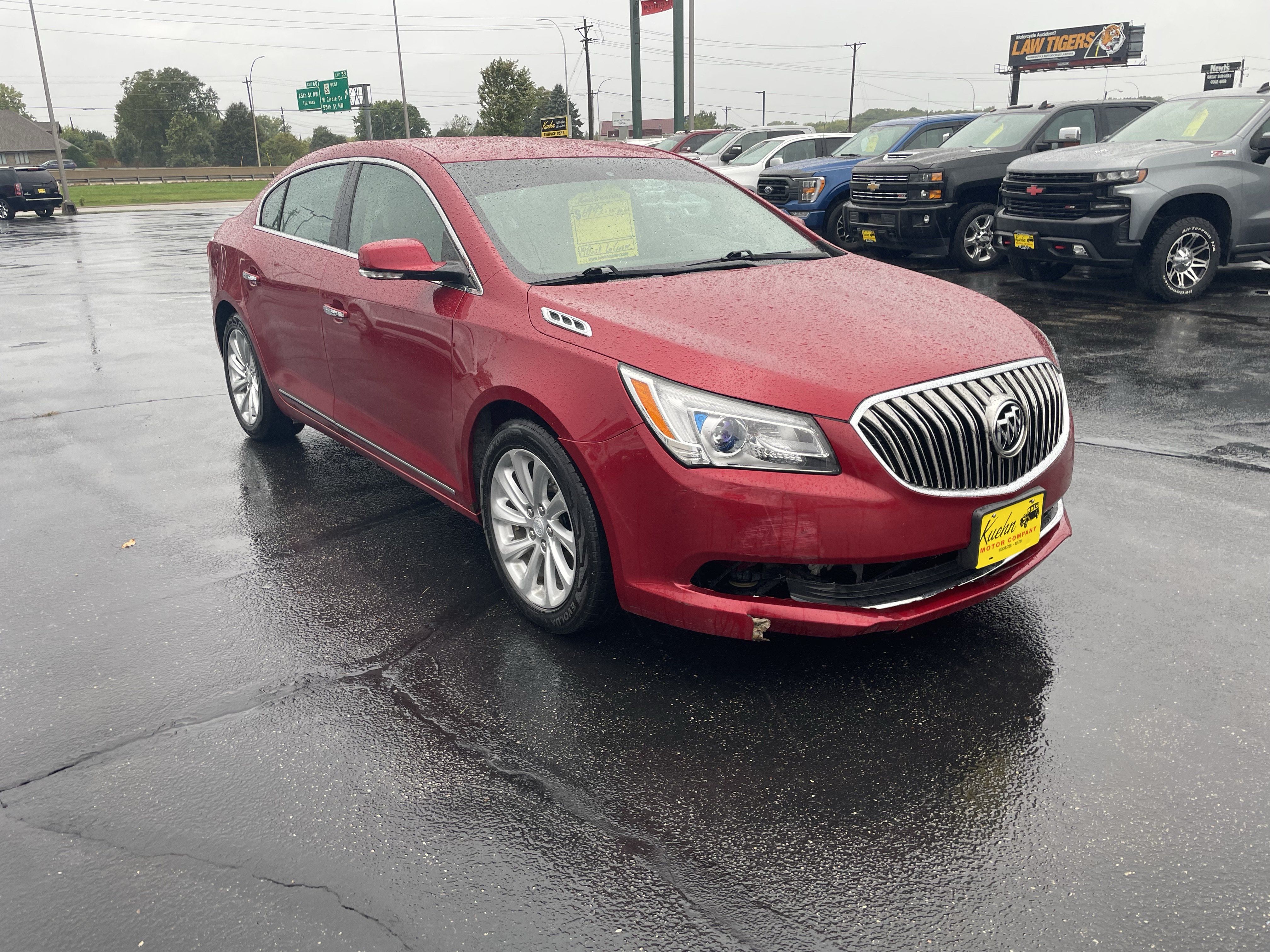 Used 2014 Buick LaCrosse Leather FWD image 2