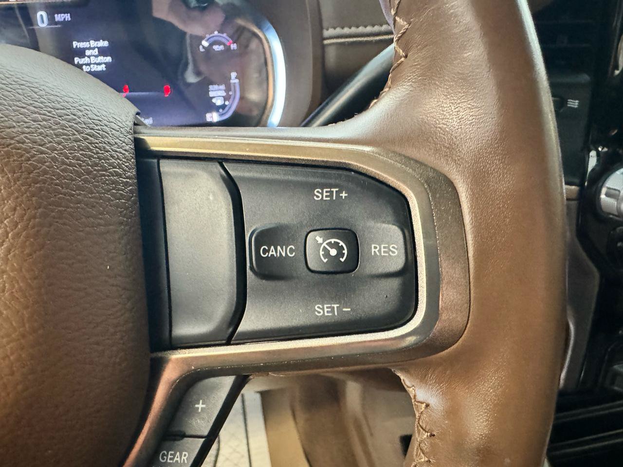 Used 2024 RAM 2500 Limited w/ Towing Technology Group AWD/4WD image 14