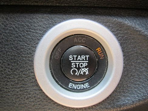 Used 2016 RAM 1500 Limited AWD/4WD image 16