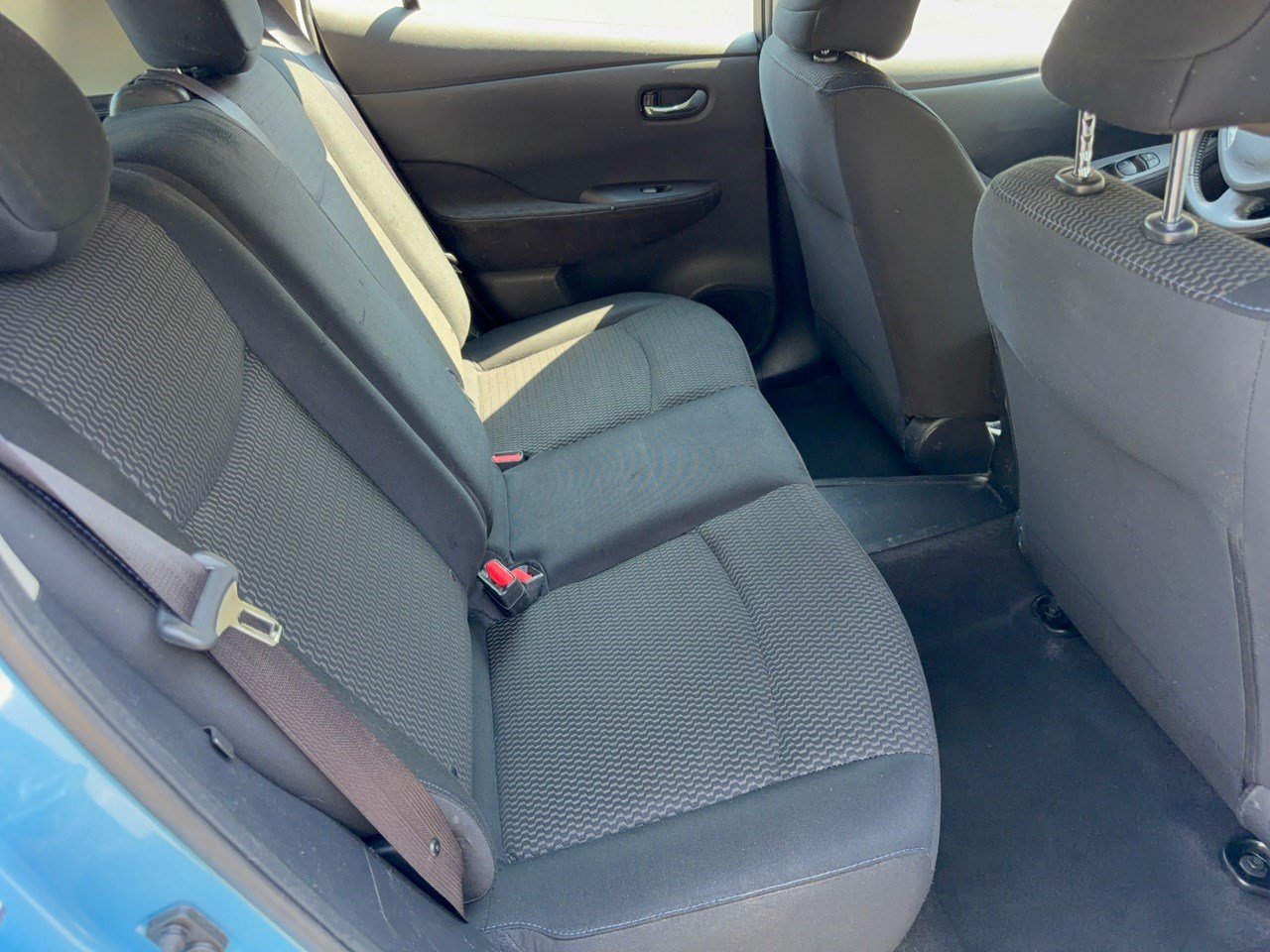 Used 2015 Nissan Leaf S w/ Charge Package FWD image 29