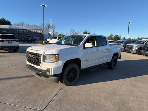 Used 2022 GMC Canyon Elevation w/ Elevation Premium Package image 2