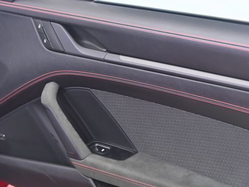 Certified 2025 Porsche 911 Carrera GTS RWD image 20