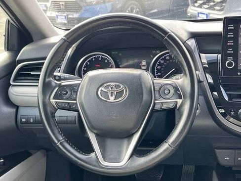 Used 2023 Toyota Camry XLE image 8