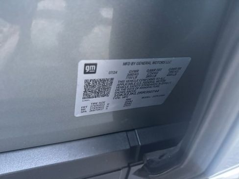 Used 2024 GMC Yukon XL Denali w/ Denali Reserve Package image 9