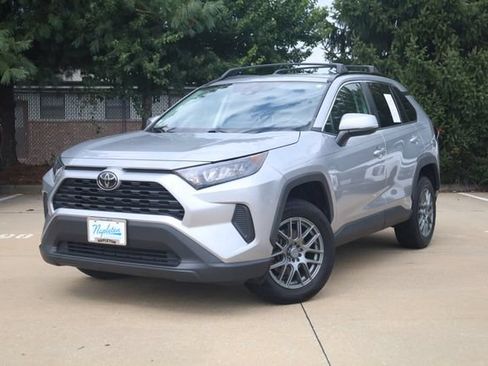Used 2020 Toyota RAV4 LE w/ Carpet Mat Package FWD image 2