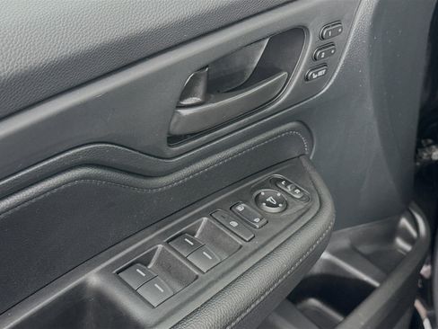 Certified 2024 Honda Odyssey Sport image 17