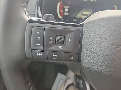 New 2026 Nissan Pathfinder SL w/ SL Premium Package AWD/4WD image 16
