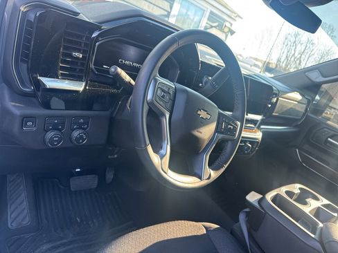 Used 2024 Chevrolet Silverado 2500 LT image 13