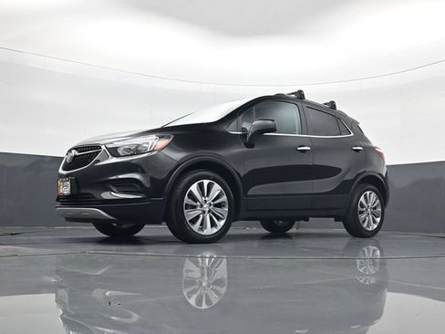 Used 2020 Buick Encore Preferred w/ Safety Package FWD image 21