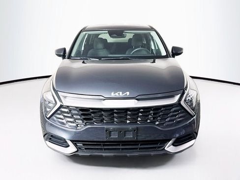 Certified 2023 Kia Sportage LX AWD/4WD image 2
