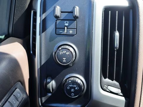 Used 2019 Chevrolet Silverado 3500 LTZ w/ Duramax Plus Package AWD/4WD image 17