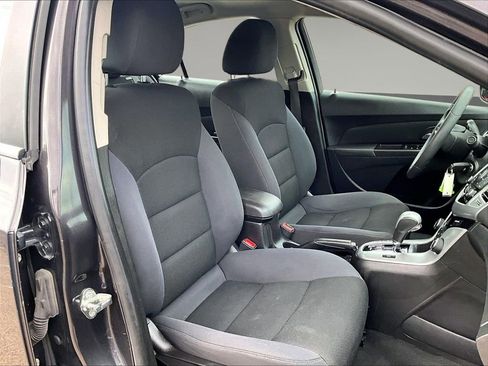 Used 2016 Chevrolet Cruze LT FWD image 30