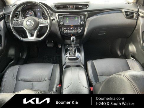 Used 2022 Nissan Rogue Sport SL w/ Premium Package image 15