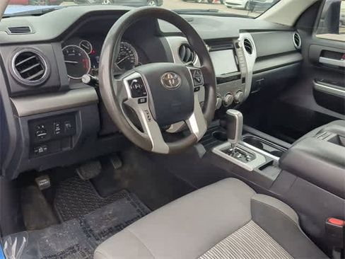 Used 2017 Toyota Tundra SR5 w/ SR5 Upgrade Package image 10